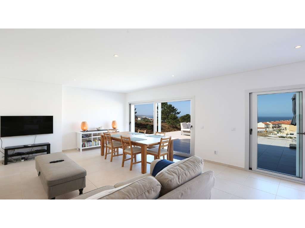 Apartamento T3 com Amplo Terraço, Vista Mar e Garagem - Nazaré - Grande imagem: 5/36