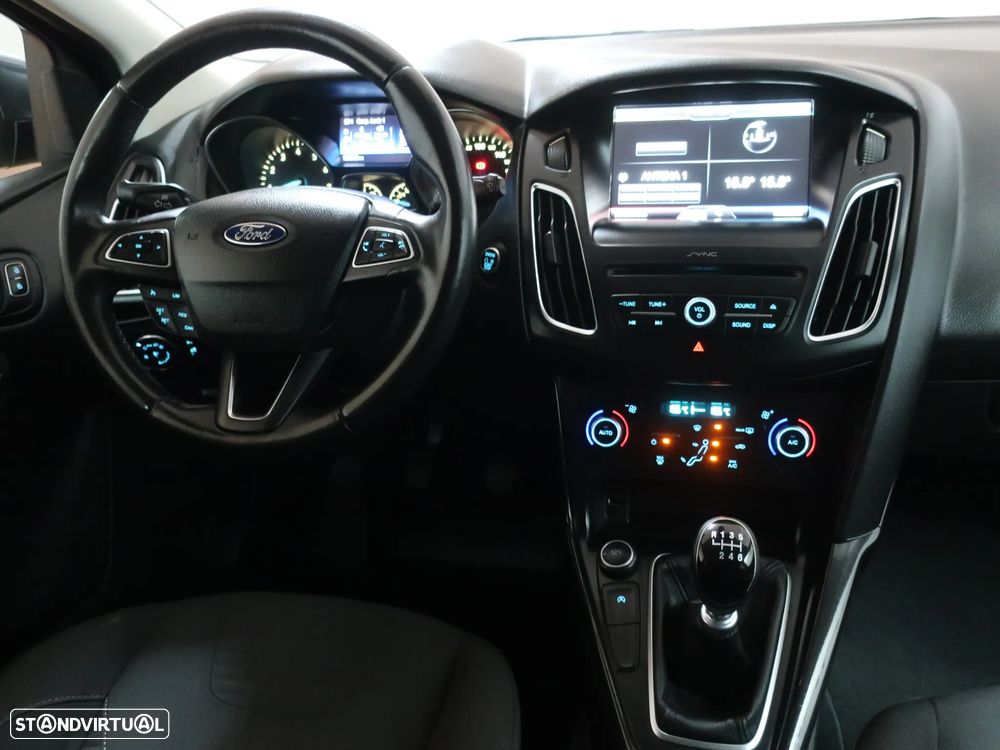 Ford Focus 1.0 SCTi Titanium - 17