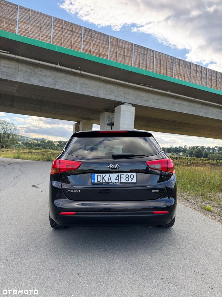 Kia Ceed - 4