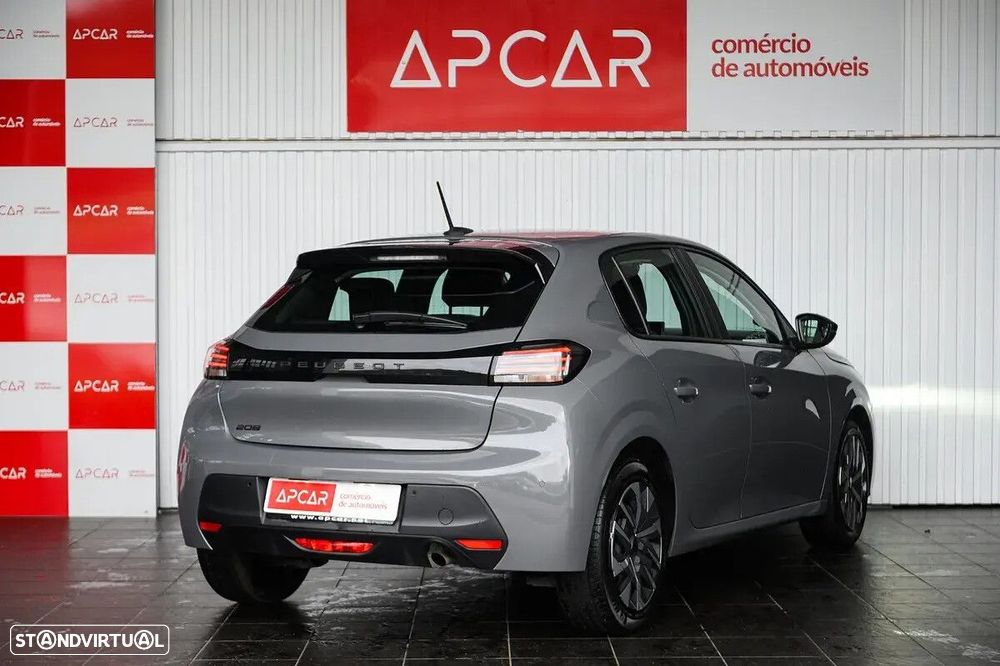 Peugeot 208 - 16