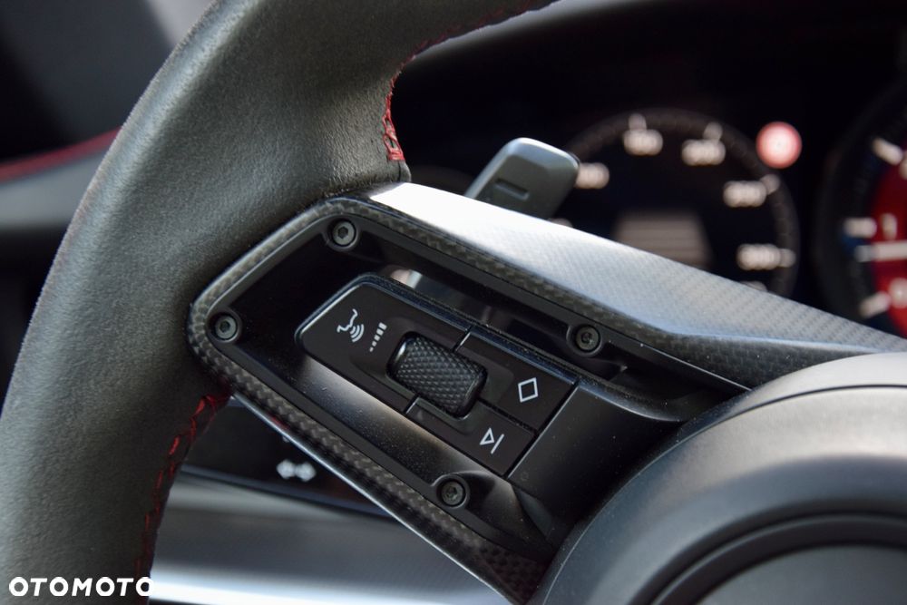 Porsche 911 Carrera 4S - 21