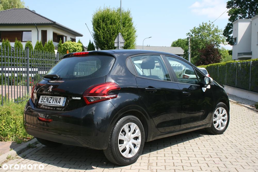 Peugeot 208 1.2 PureTech Allure - 24