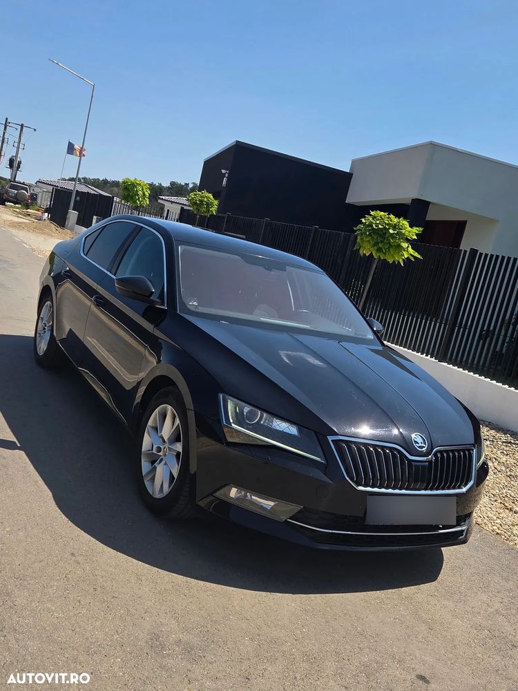 Skoda Superb 2.0 TDI DSG 4X4 Ambition - 1
