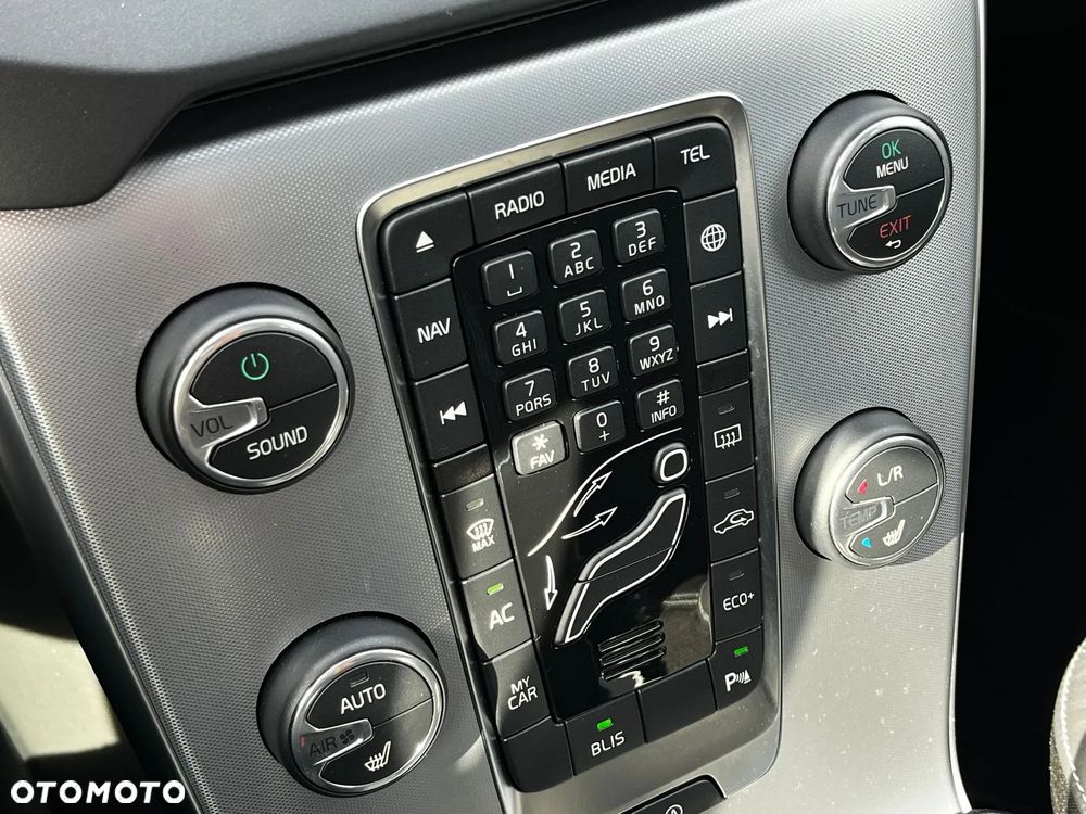 Volvo V40 T4 Drive-E Momentum - 21