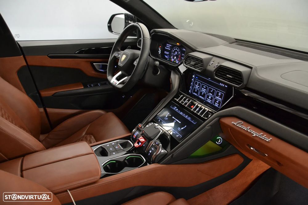 Lamborghini Urus - 31