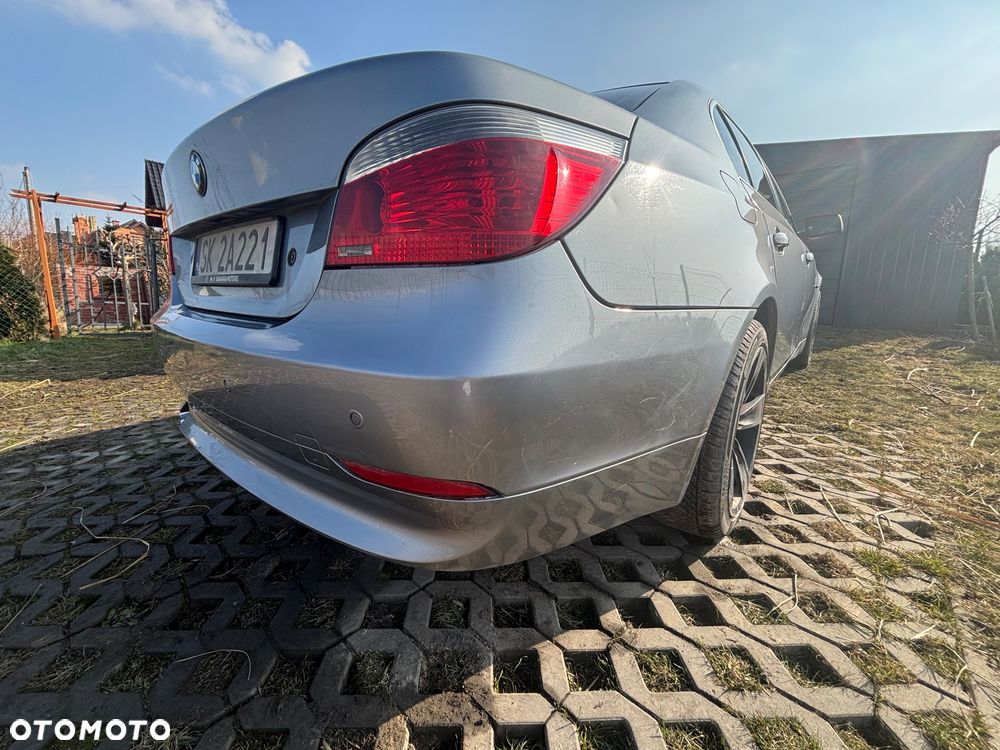 BMW Seria 5 520i - 11