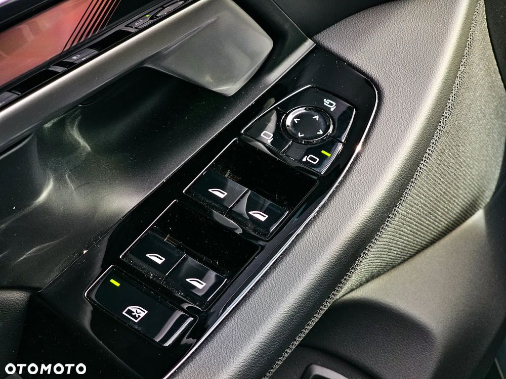BMW Seria 5 520i - 21