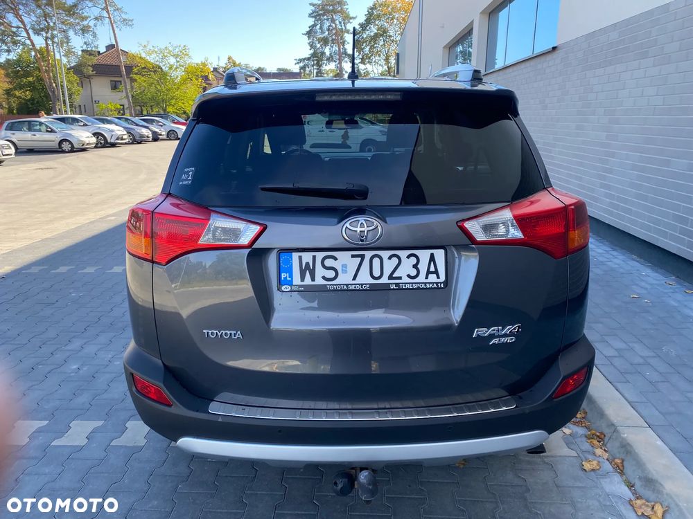 Toyota RAV4 2.0 D-4D 4x4 - 5
