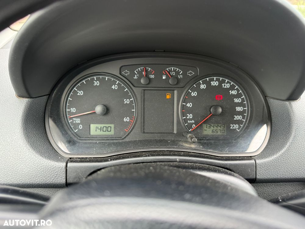 Volkswagen Polo - 7