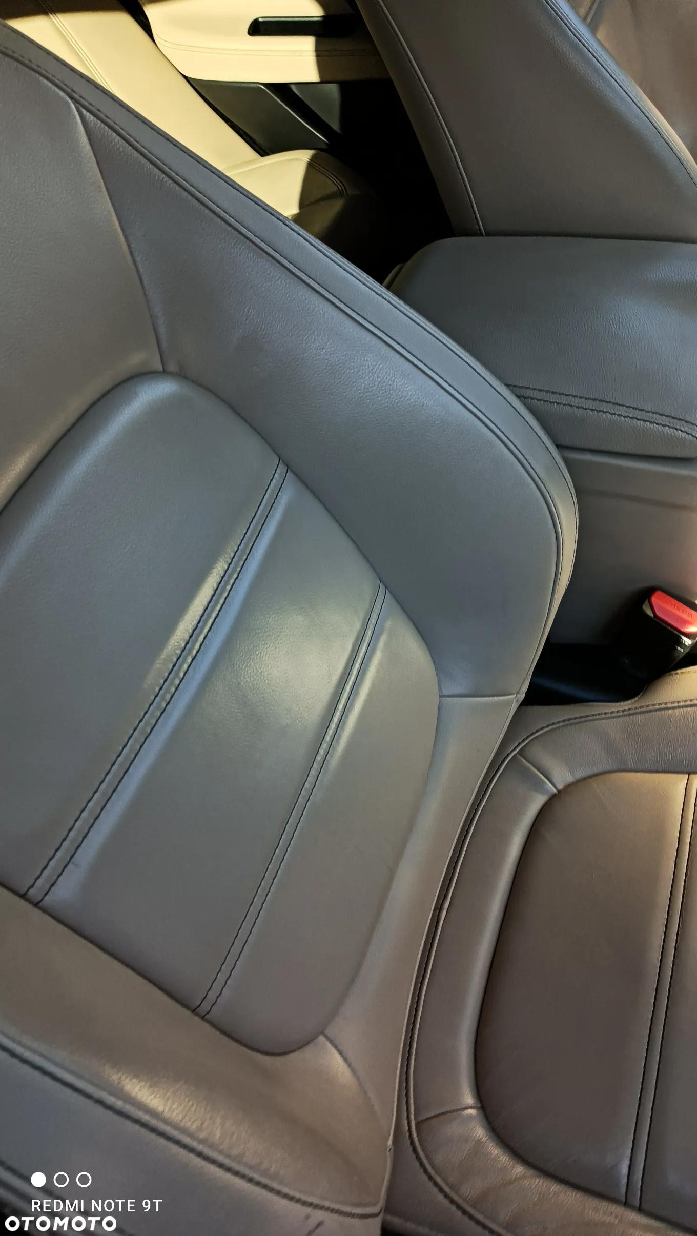 Jaguar XE - 9
