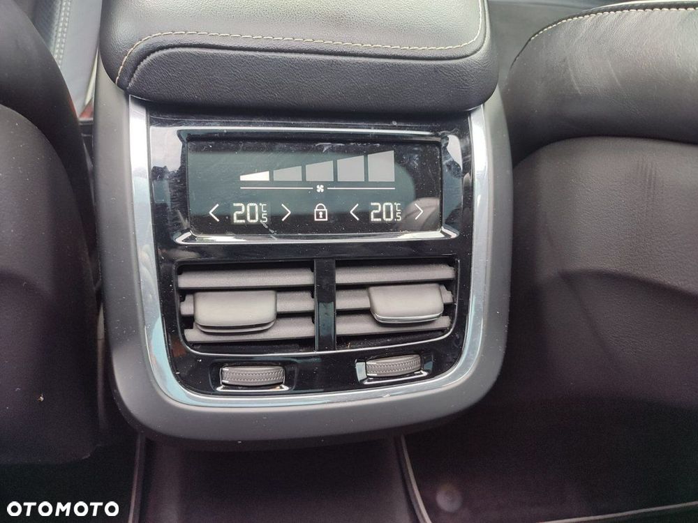 Volvo XC 60 - 7