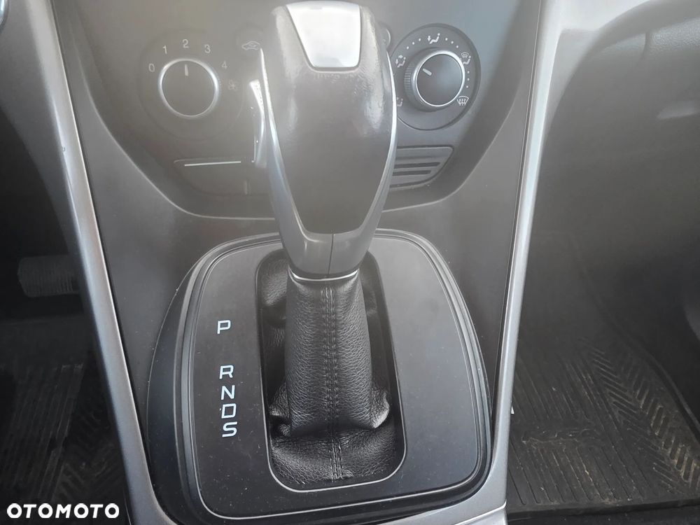 Ford Kuga - 13