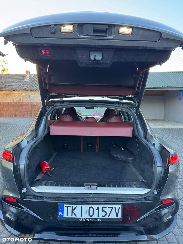 Aston Martin DBX Standard - 28