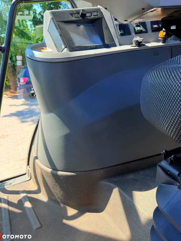 Claas Arion 640 CEBIS - 30