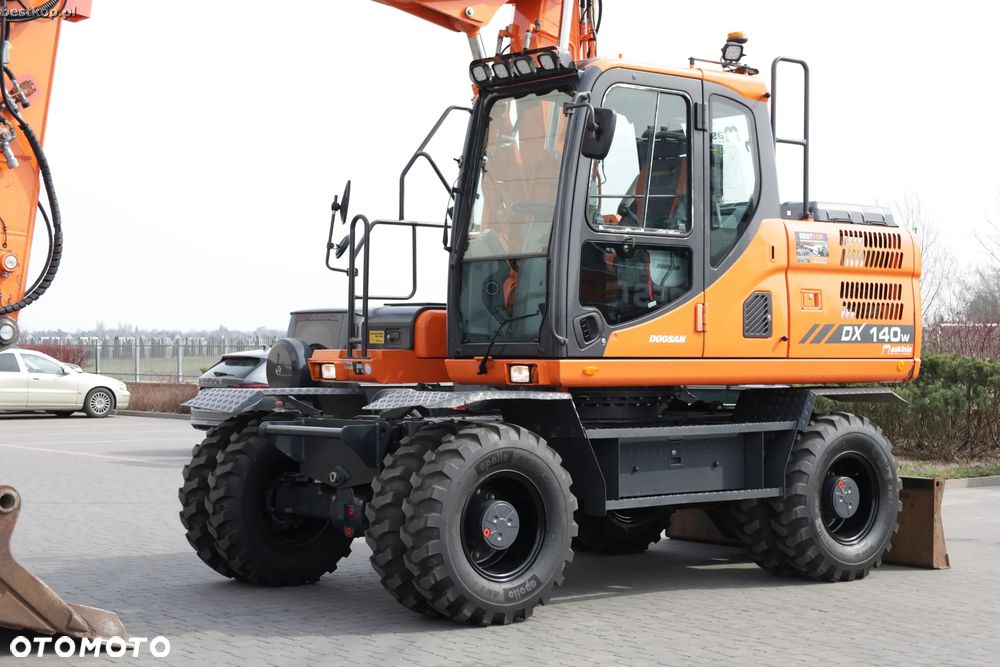 Doosan DX140W-3 - 13