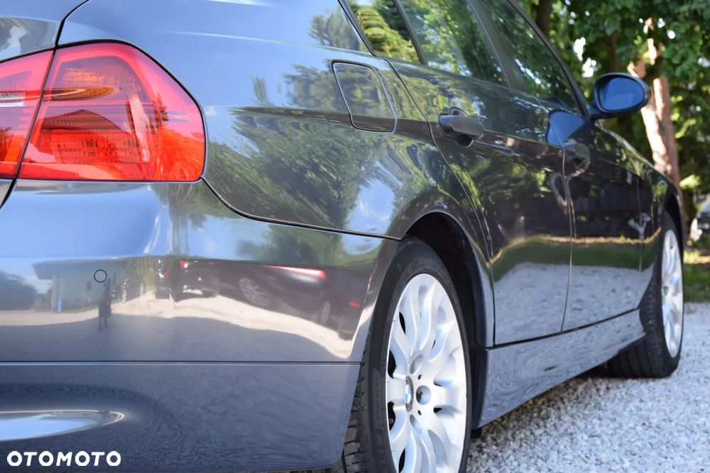 BMW Seria 3 - 12