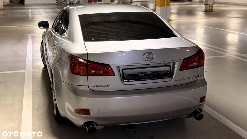 Lexus IS 250 Sport - 9