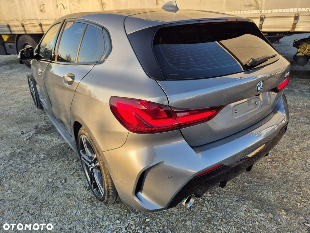 BMW Seria 1 118i Edition M Sport Shadow - 5