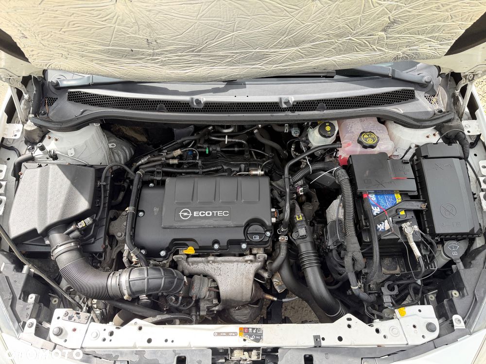 Opel Astra 1.4 Turbo - 35