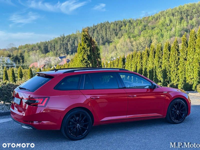 Skoda Superb 2.0 TDI Sportline - 30