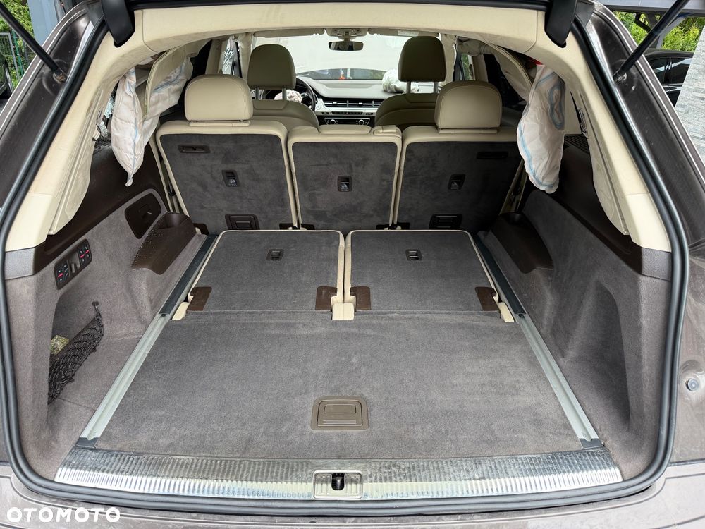 Audi Q7 3.0 TDI Quattro Tiptronic - 27