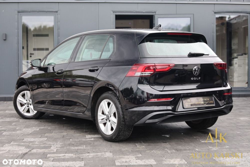 Volkswagen Golf - 6