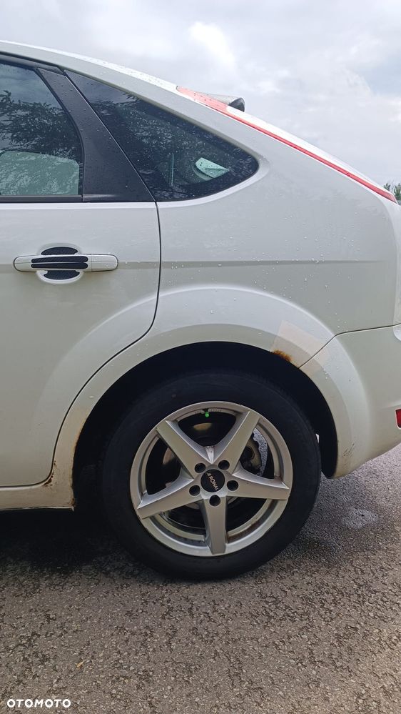 Ford Focus - 14