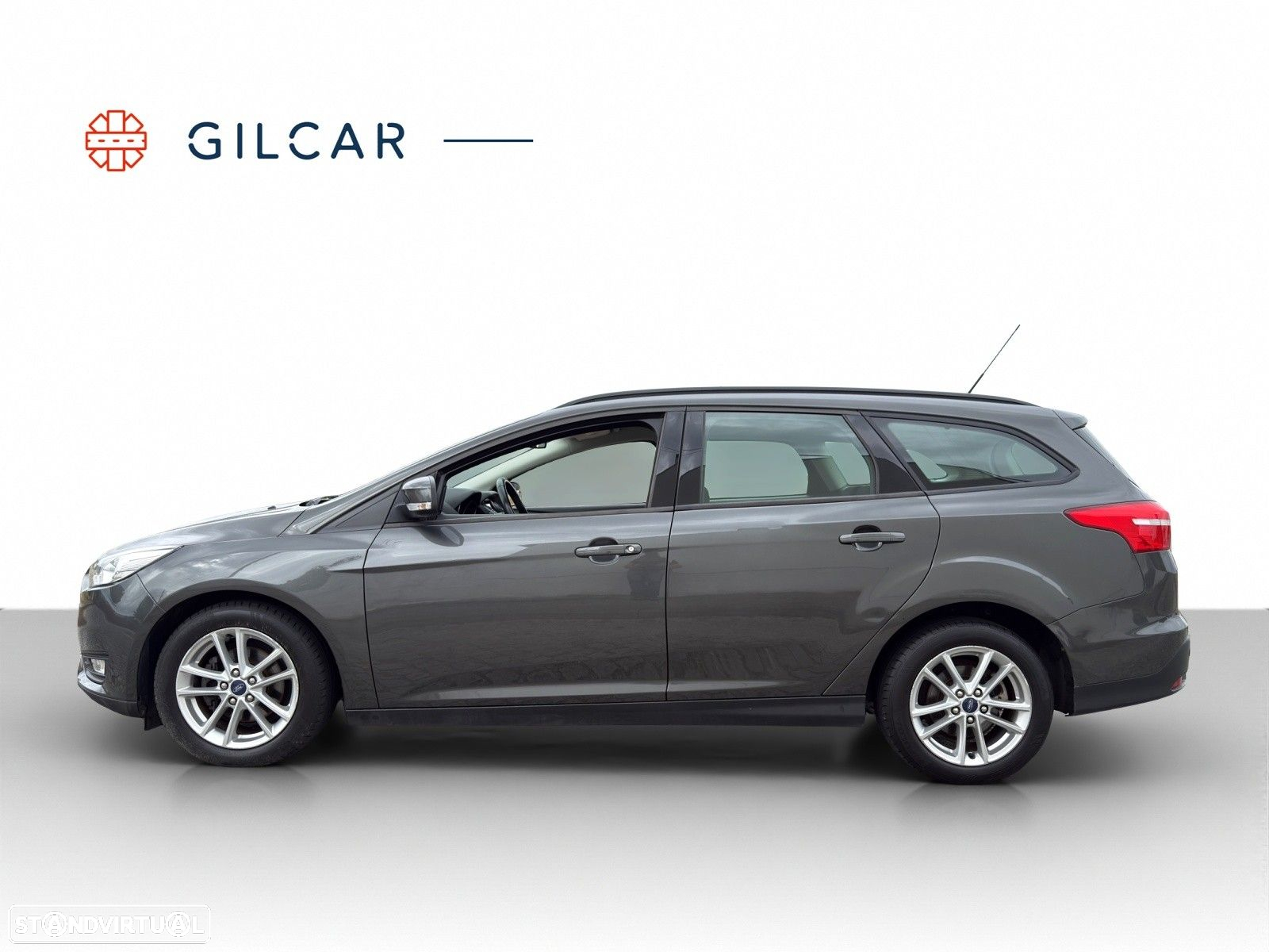 Ford Focus SW 1.0 EcoBoost S&S COOL&CONNECT - 4
