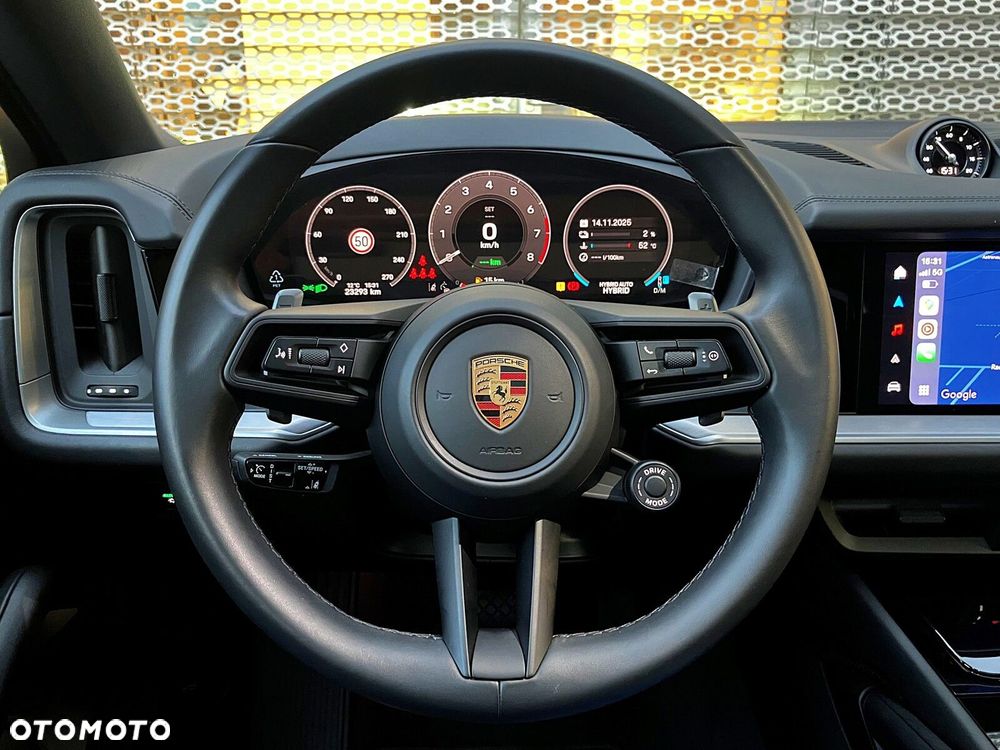 Porsche Cayenne - 16