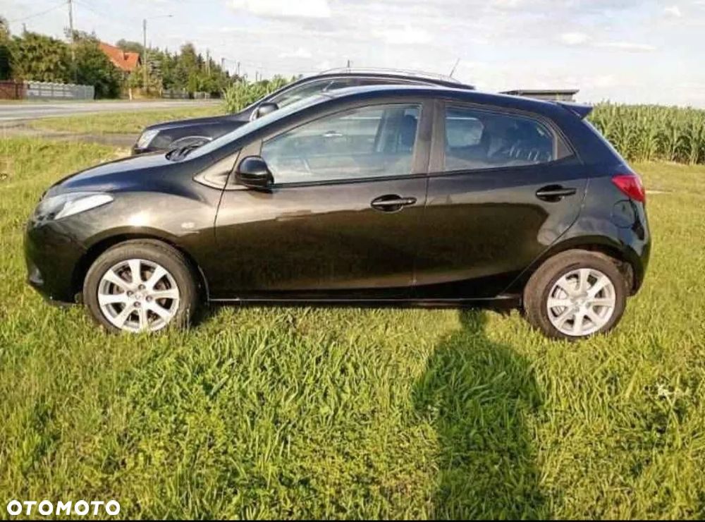 Mazda 2 - 6