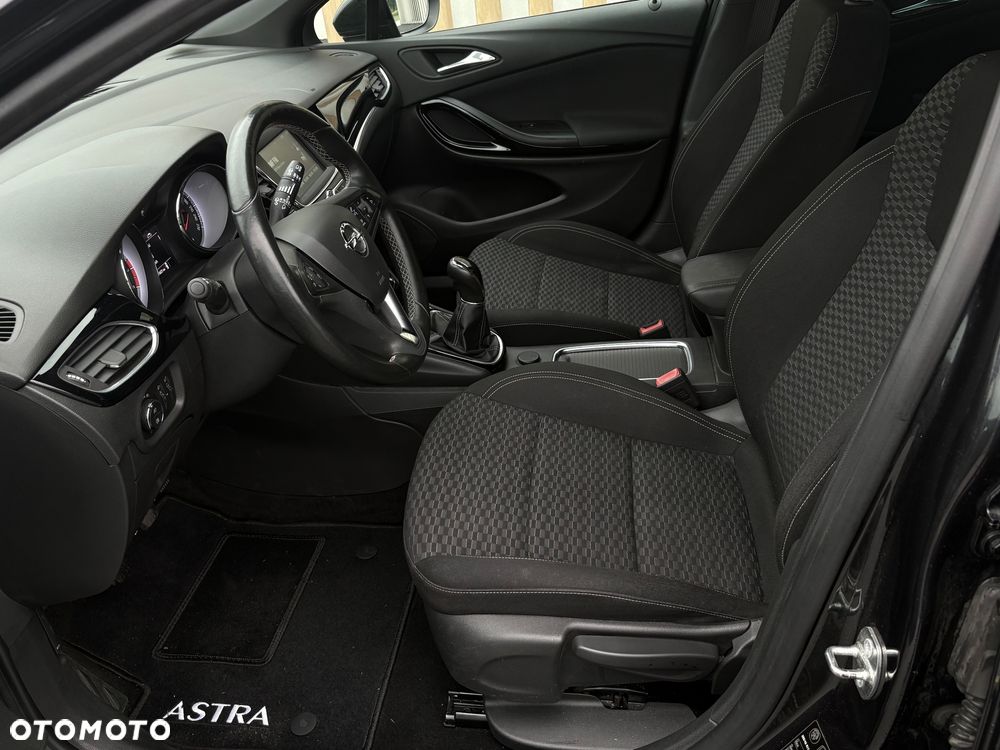 Opel Astra 1.4 T Dynamic - 29