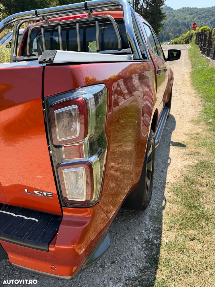 Isuzu D-Max 1.9 DSL 4x4 Double Cab AT Executive - 4