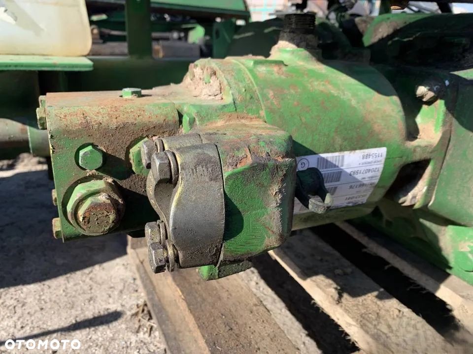 HYDROMOTOR AH166176 JOHN DEERE WTS1450, AH131173, AH128575, AH166176 - 2