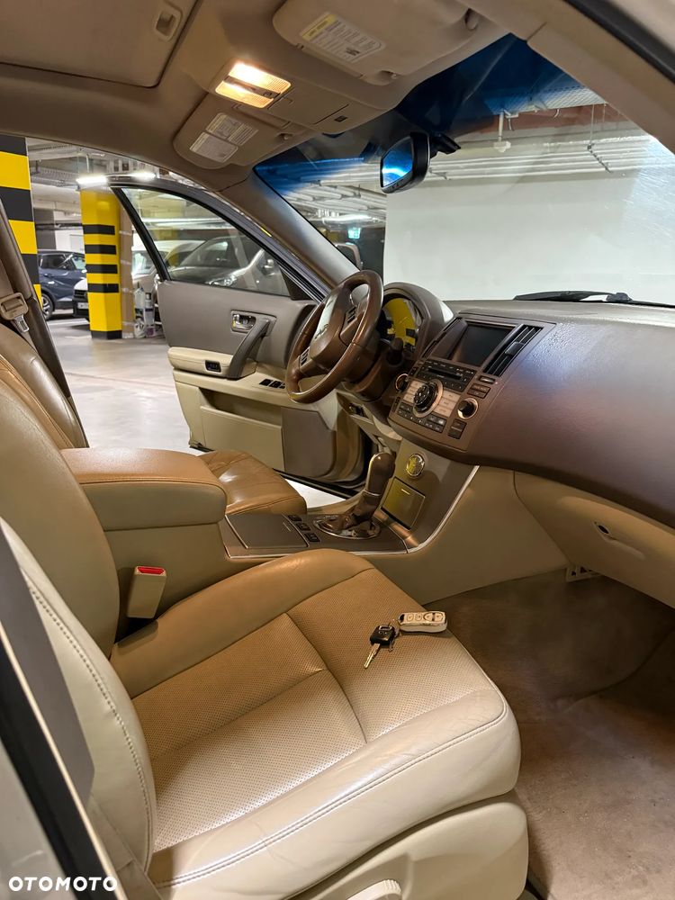 Infiniti FX - 18
