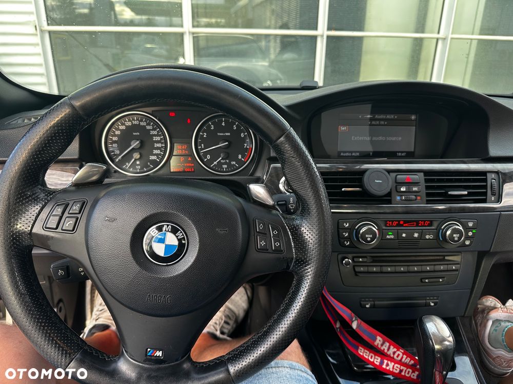 BMW Seria 3 335i Cabrio - 9