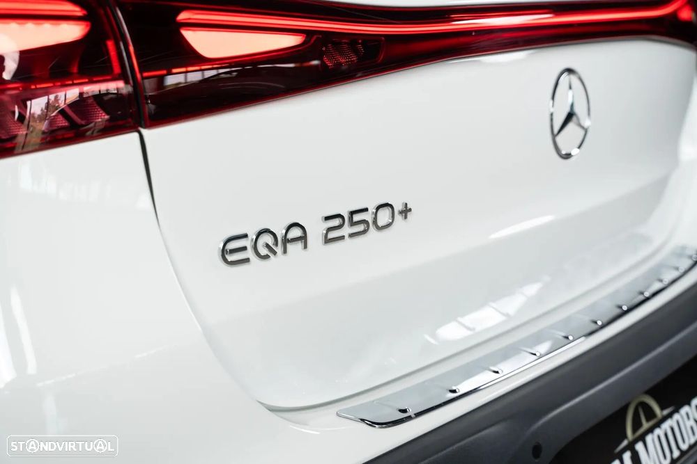 Mercedes-Benz EQA 250+ Progressive - 10