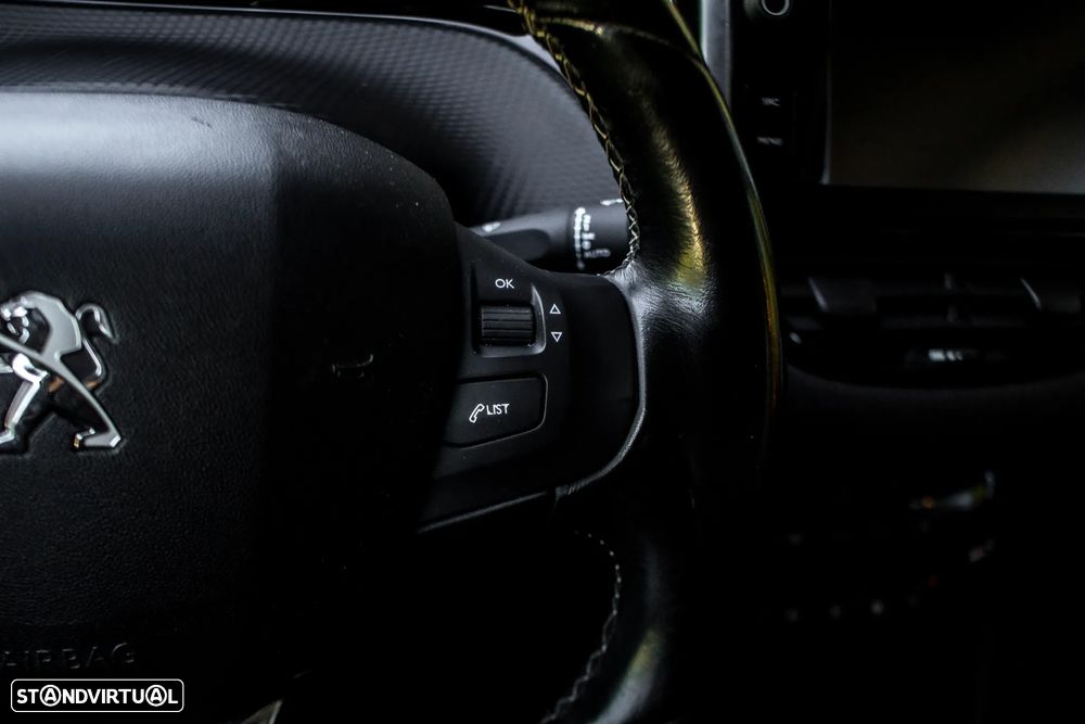 Peugeot 2008 PureTech 110 Stop&Start Allure - 12