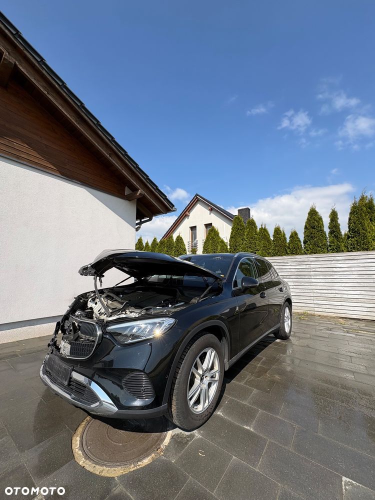 Mercedes-Benz GLC 200 4Matic 9G-TRONIC Edition Avantgarde - 1