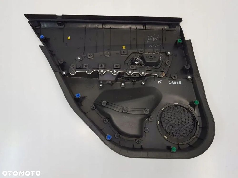 BOCZEK DRZWI PRAWY TYŁ CHEVROLET CRUZE 96950774 - 4