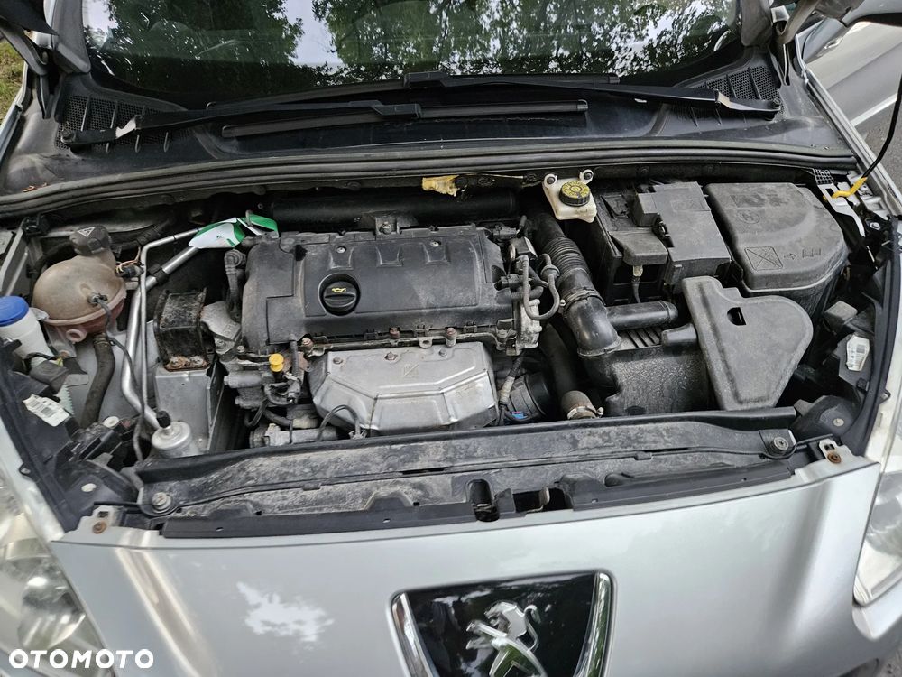 Peugeot 308 120 VTi Family - 11