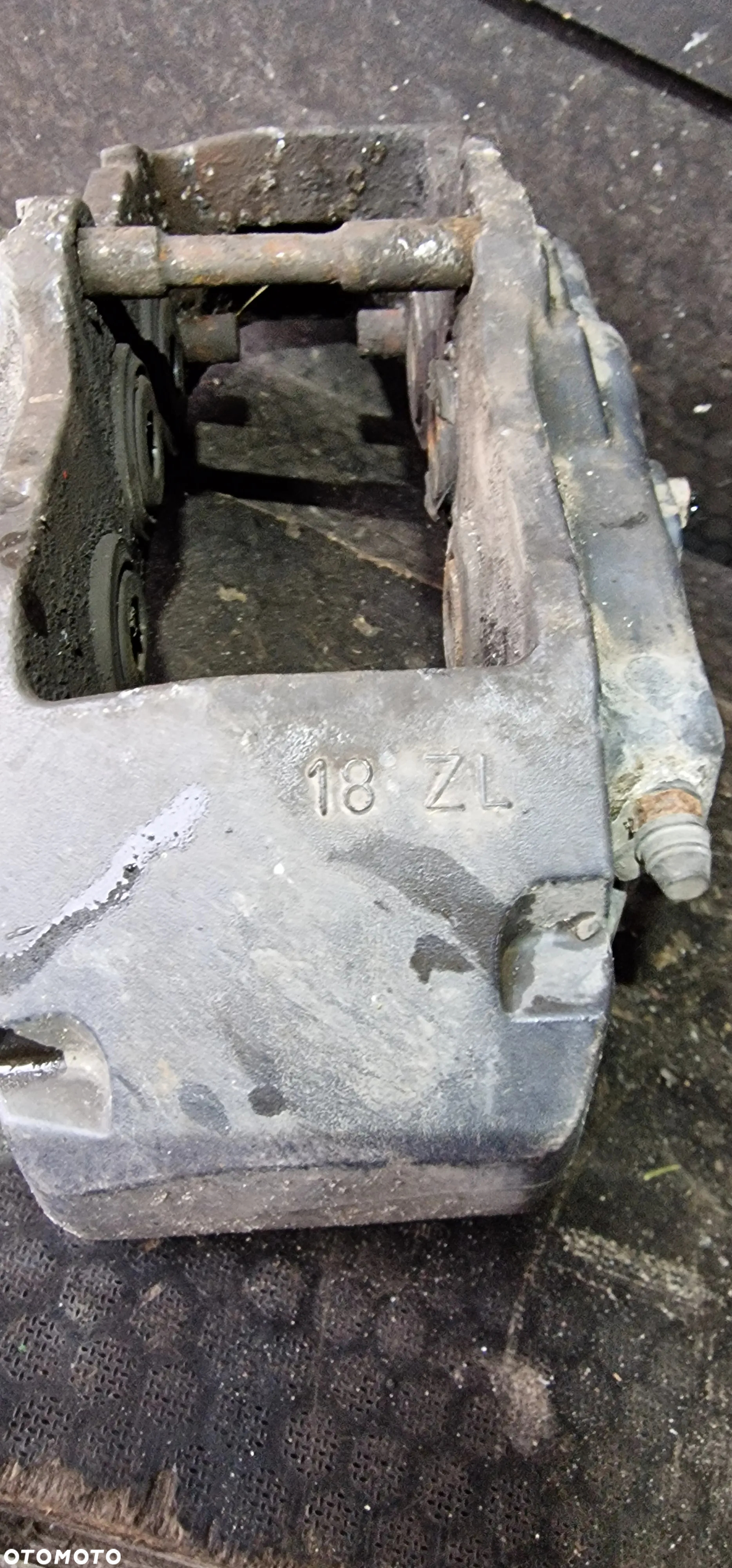 ZACISK HAMULCOWY PRZÓD TYŁ VW Touareg BREMBO 5.0 TDI - 9