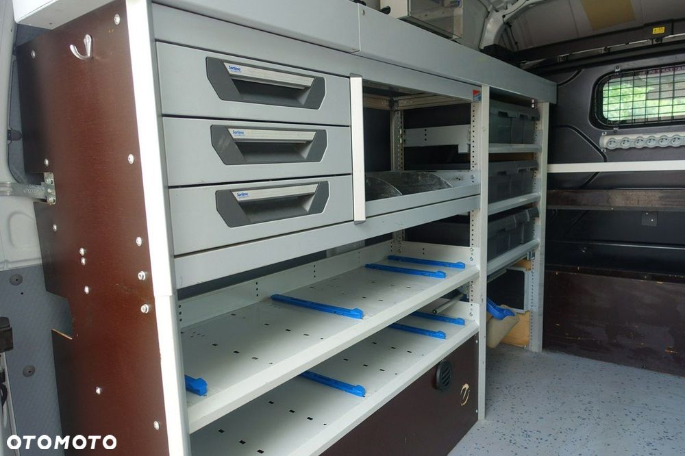 Ford Transit Custom - 13