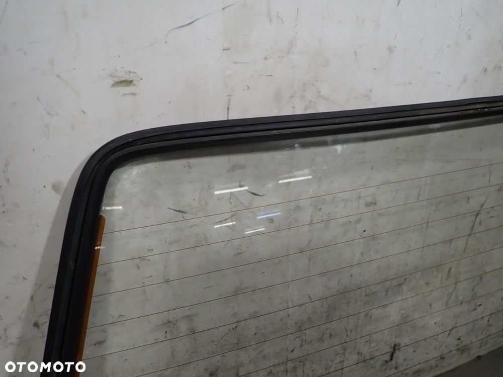 SZYBA TYLNA AUDI 80 B2 - 5