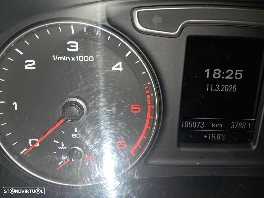Audi Q3 2.0 TDI - 4