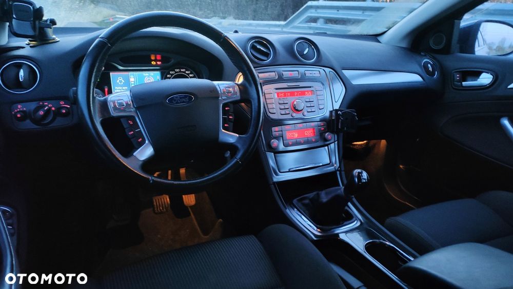 Ford Mondeo - 6