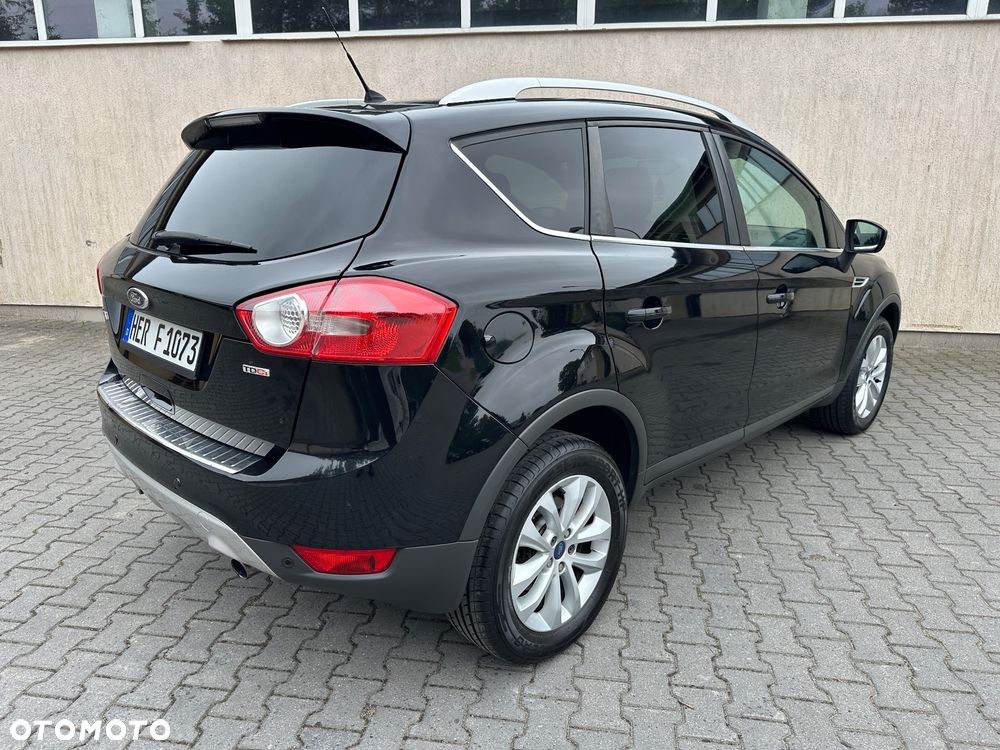 Ford Kuga 2.0 TDCi 2x4 Titanium - 14