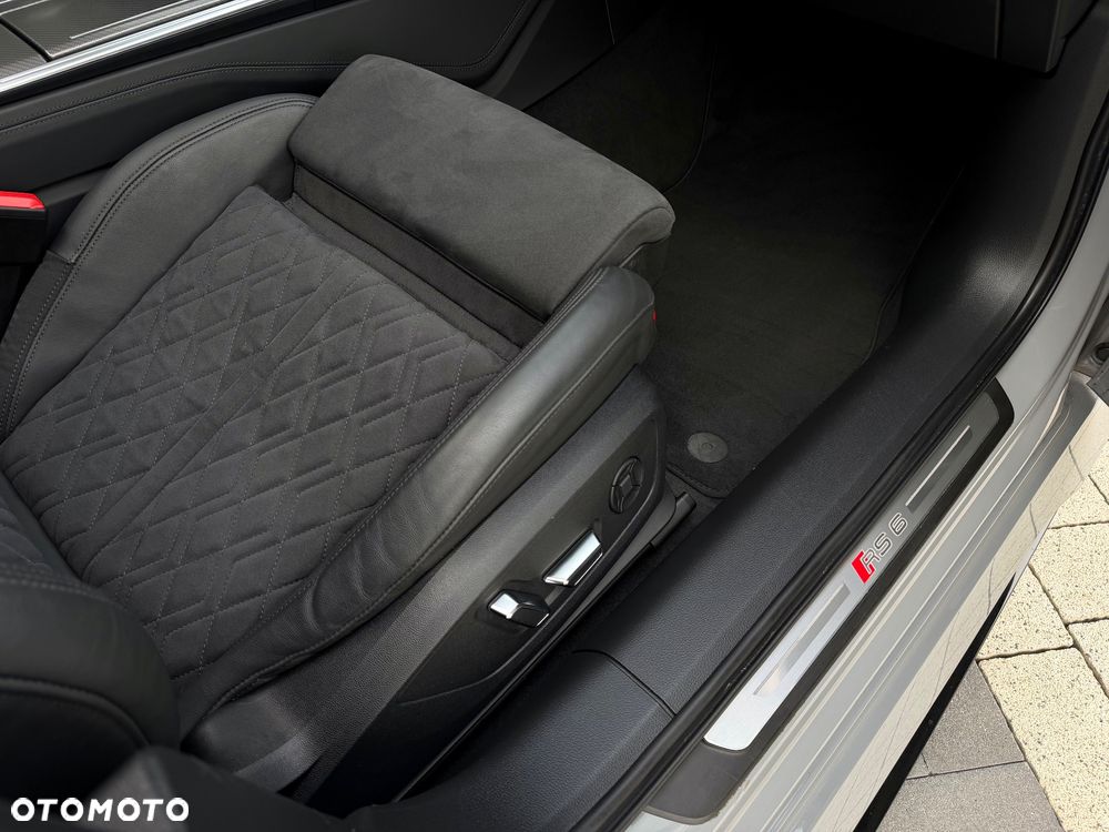 Audi RS6 Avant - 20