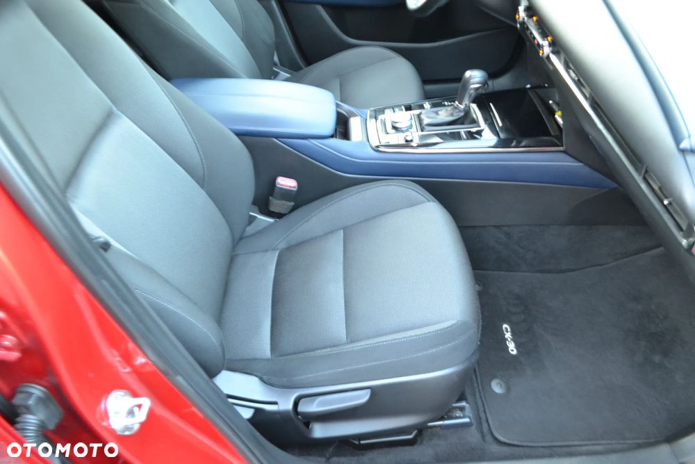 Mazda CX-30 2.0 mHEV Hikari 2WD - 34