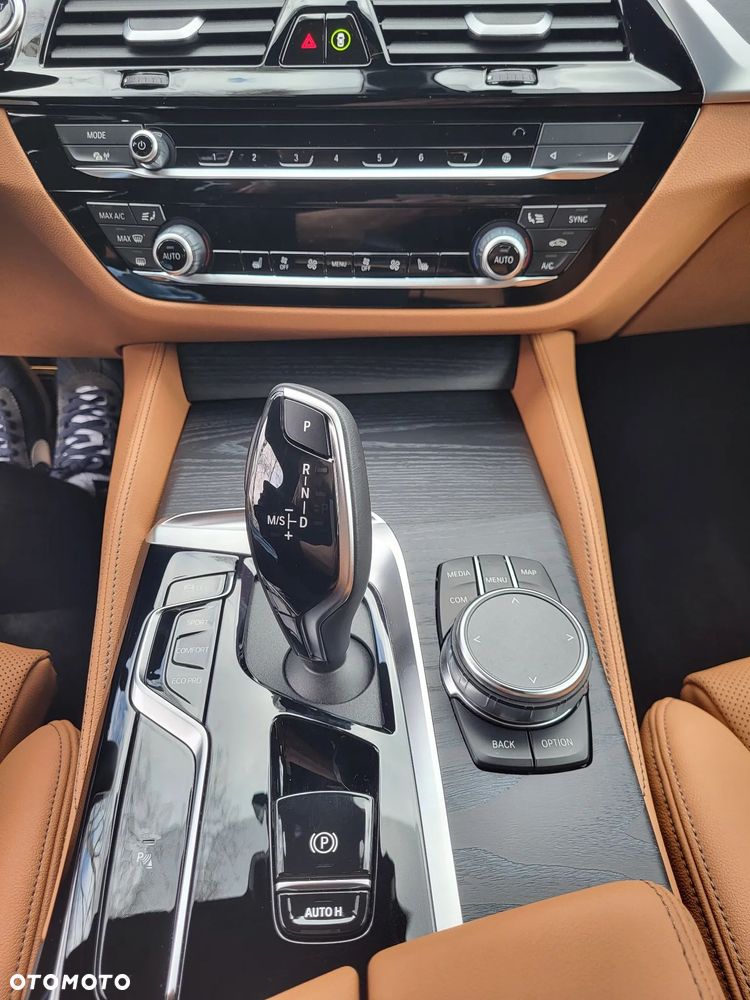 BMW Seria 5 520d mHEV M Sport sport - 12