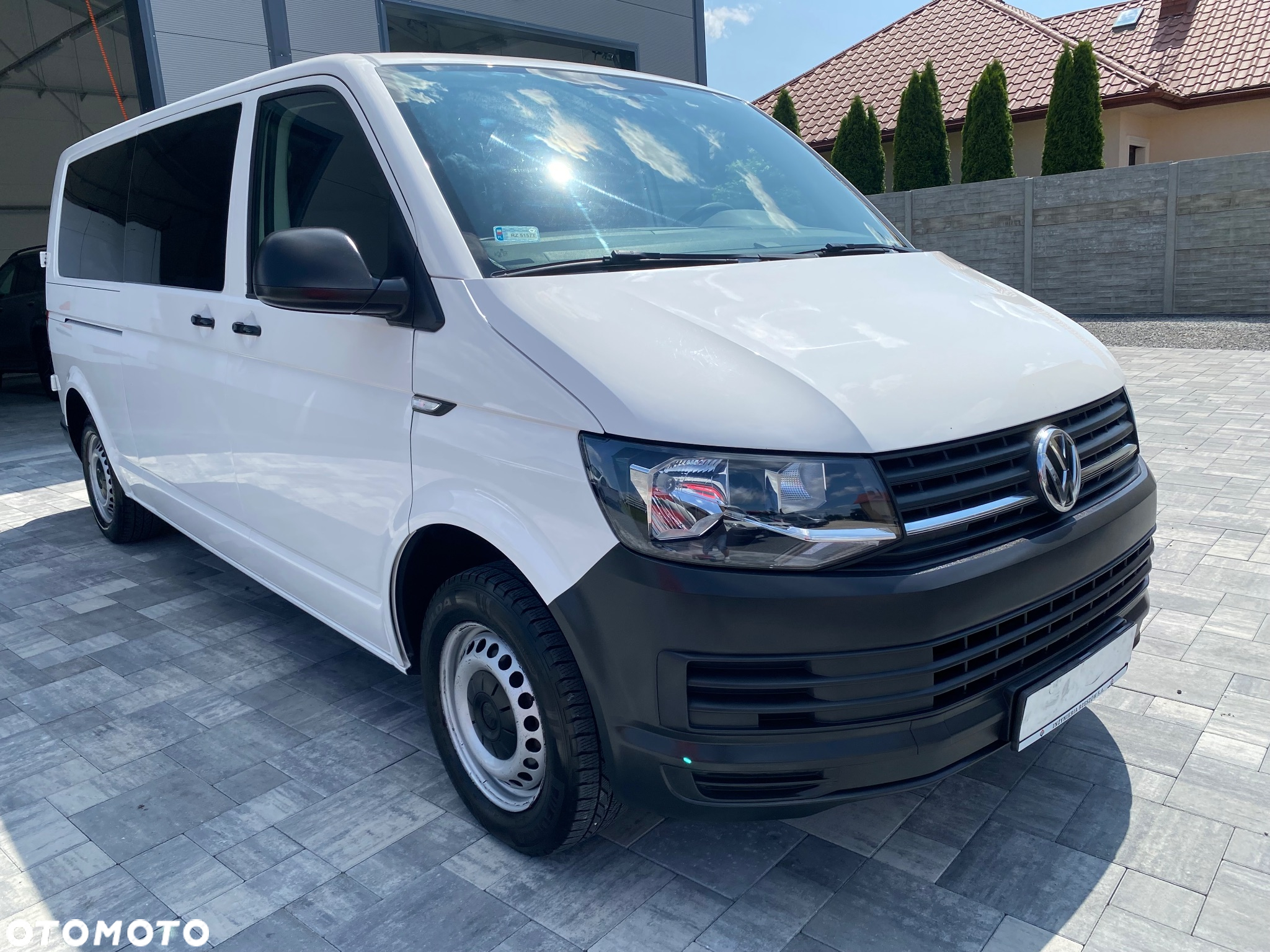 Volkswagen Transporter T6 TDI L2H2 - 12